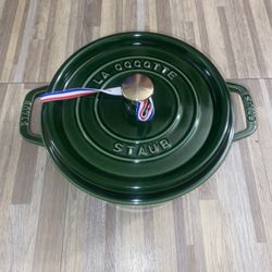 3.9 Quart Staub