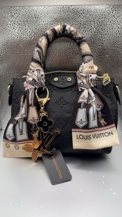 Handbag bundle w accessories