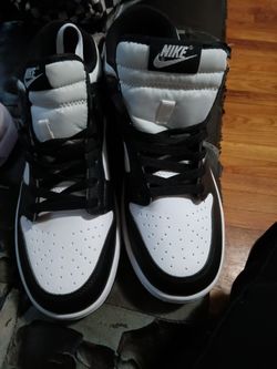 Sneakers,