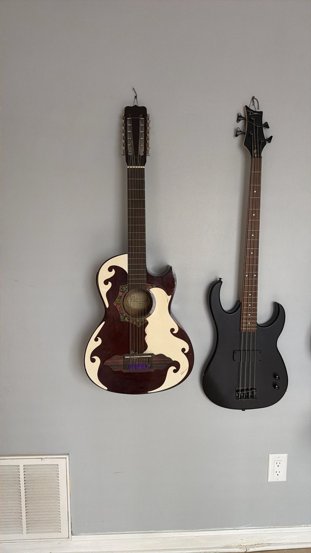 900$ Vendo Bonita Guitarra Sexta Como Nuevo