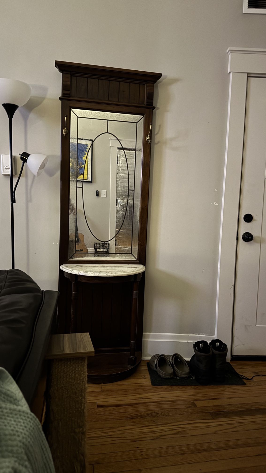 Vintage Style Hall Tree Mirror With Hooks & Marble Shelf