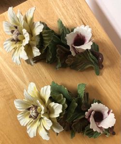 Vintage Capodimonte Mantel Floral arrangement