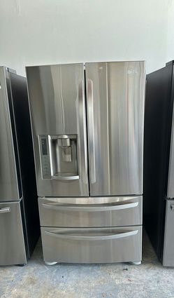 LG 4-Door Refrigerator (French Door Fridge with Drawer Freezer) - Ice Maker Energy Star