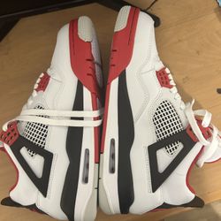 Jordan 4s