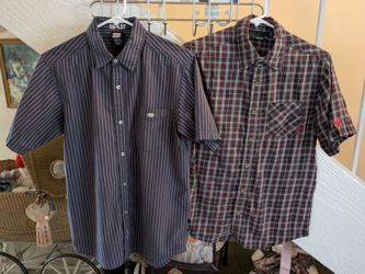 2 Men's Size S Button Down Short Sleeve Shirts~Pre-Owned~Price Includes Both Shirts