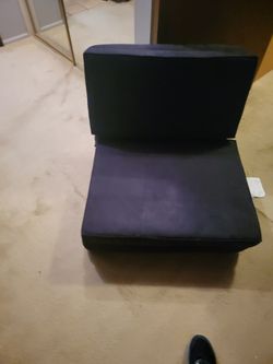 Folding Lounge Chair/Futon