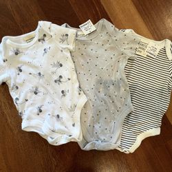NEW Baby Boy Gender Neutral Clothes Onesies Bodysuits Carters 6M
