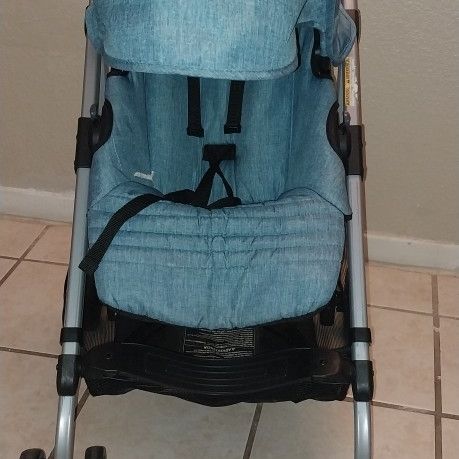 peg perego 4 35 nido Primo Viaggio 4-35 Car Seat Base with Load Leg & Anti-Rebound Bar Commissions completely protecting baby from Seated Leg Press - Color:Latin Cheetah