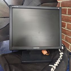 Samsung  Monitor