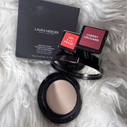 Laura Mercier bundle