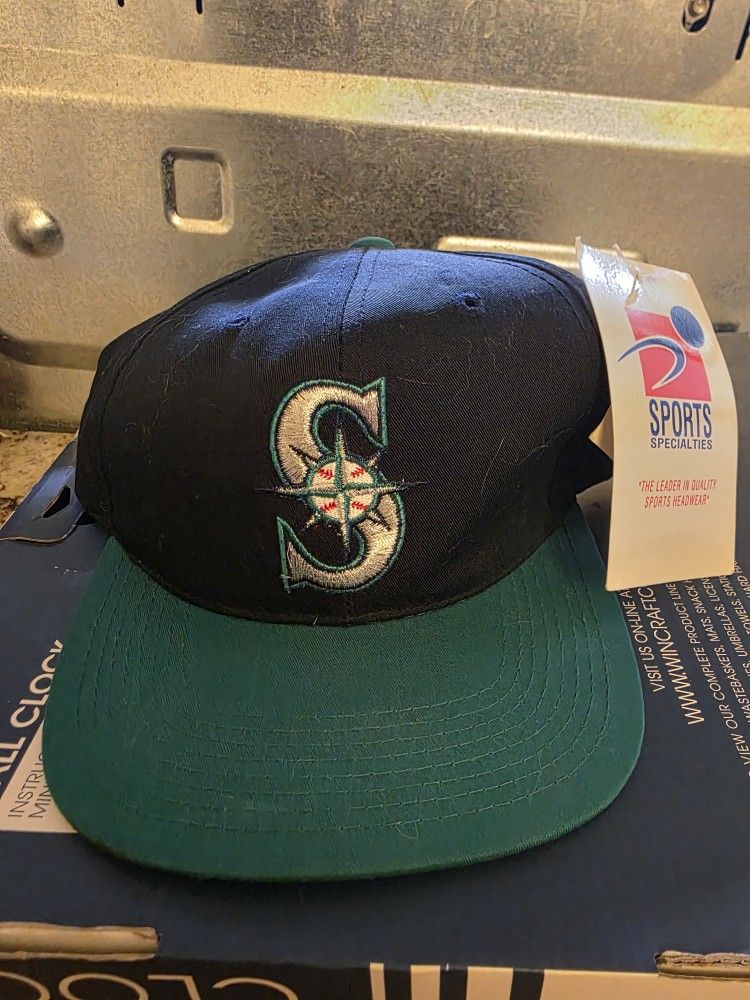 Vintage Mariners With Light Up Logo