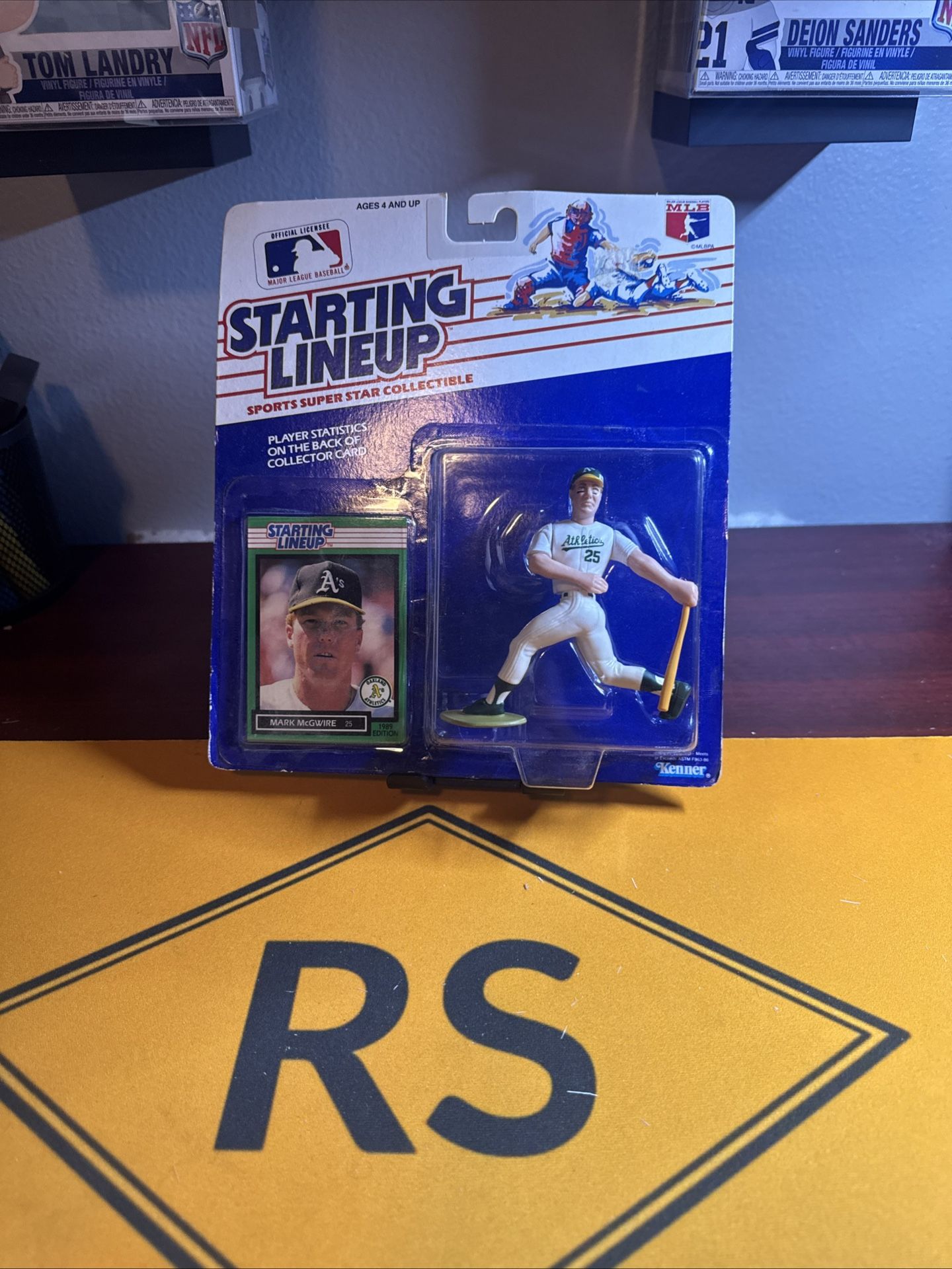 1989 Starting Lineup Mark McGwire Oakland Athletics SLU Figure Card Baseball MLB