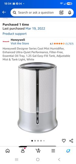 ** HUMIDIFIER ** Like New, In The Box **