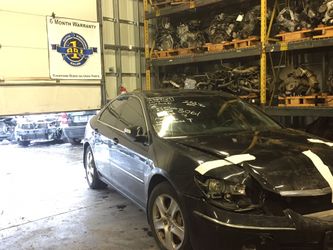 2005 Acura RL parting out ****