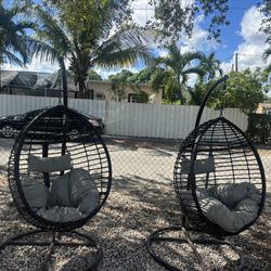 Eggs Chairs