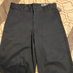 Izod Flat Front Short