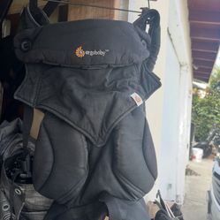 ERGOBABY CARRIER