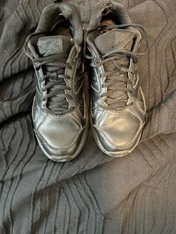 New balance shoes