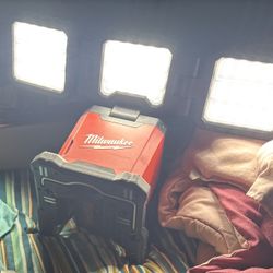 M18™ ROVER™ Dual Power Triple-Panel Flood & Area Light2368