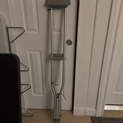 Crutches 
