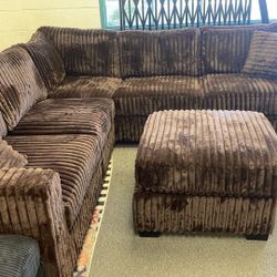 New Brown Corduroy Sectional Couch / Free Delivery 