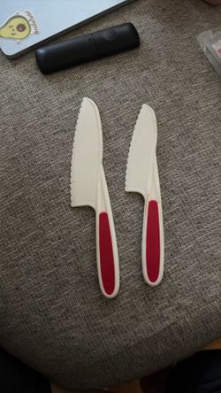 Child safe kitchen knives