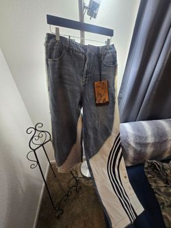 Wide leg jeans