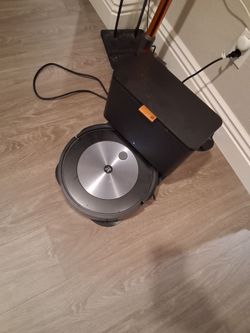 Robot roomba j7