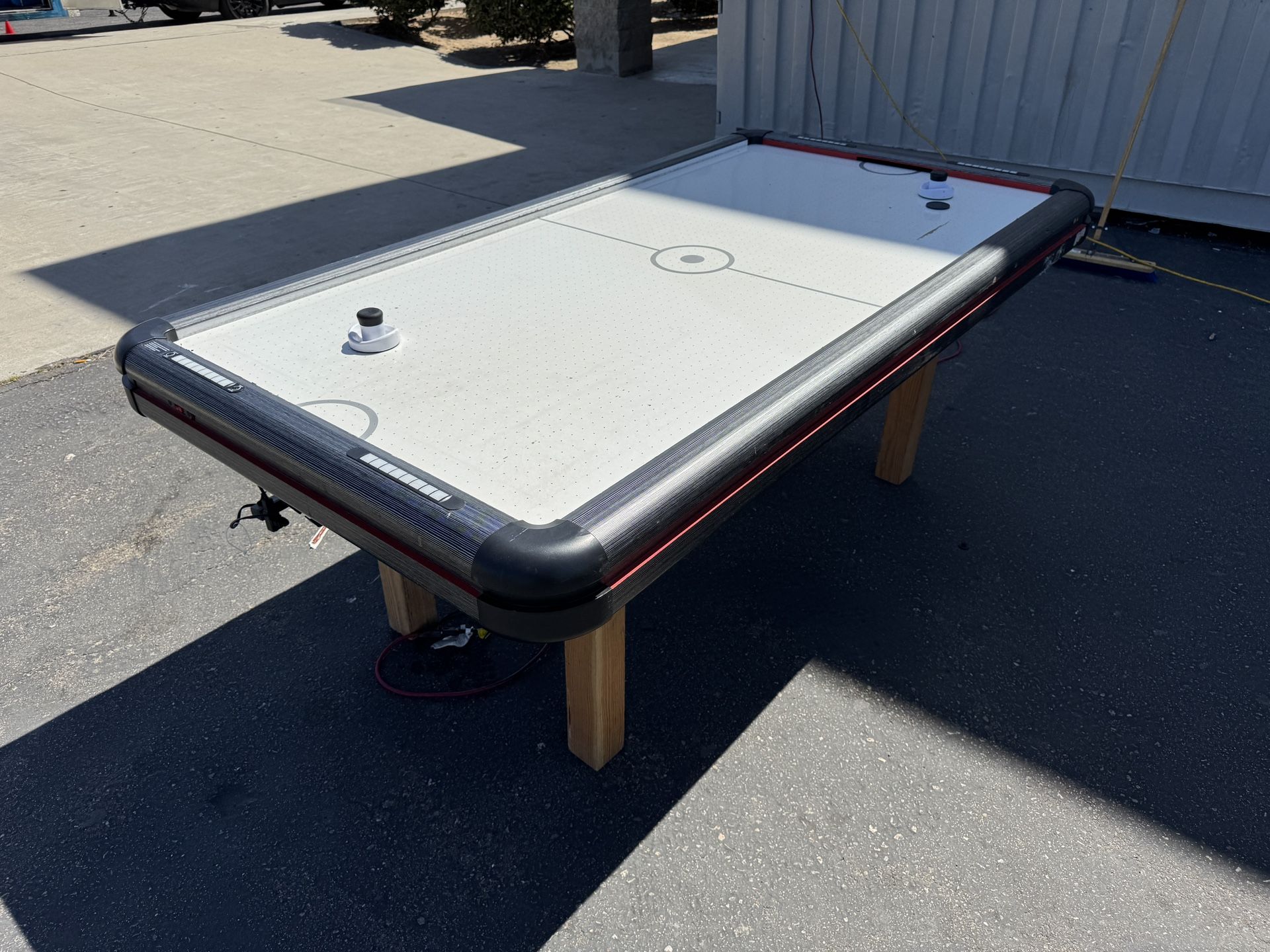 Air Hockey Table