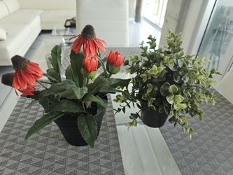 2 Decoration fake Flower Plants pot