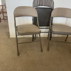 4 Matching Folding Chairs Plus 1 Extra
