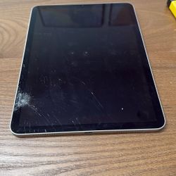 Broken Screen: 2020 Apple 10.9-inch iPad Air Wi-Fi 64GB - Silver