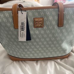 Dooney & Bourke Purse