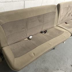 2006 Ford E-250 Seats 