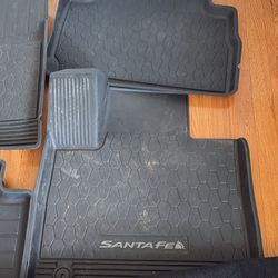 Hyundai Santa Fe All Weather Mat Set