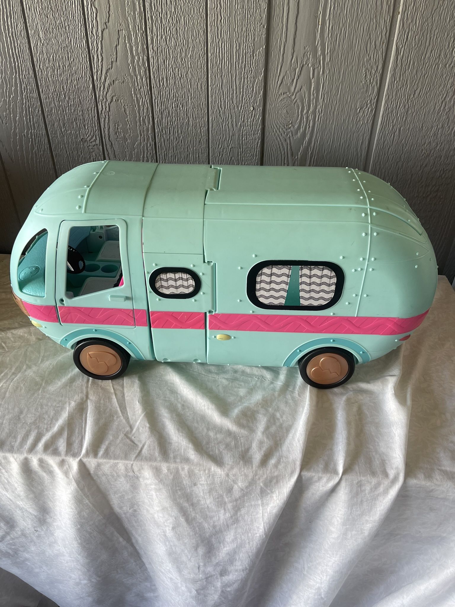 LOL Surprise Camper
