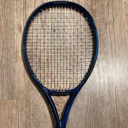 Yonex EZone 100 4 1/8” Tennis Racket - Excellent Condition