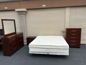King size bedroom set