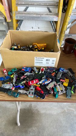 75 Hot Wheels & Misc Toys