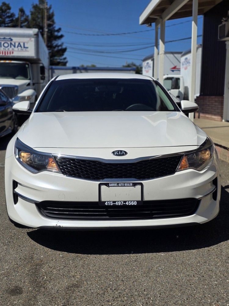 2016 KIA Optima