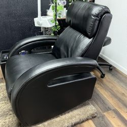 Black Lumbar Recliner 