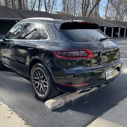 2017 Porsche Macan
