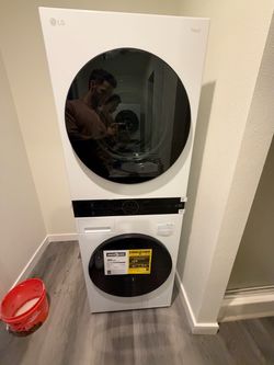 24” LG Washtower WKHC152HWA - Open Box New