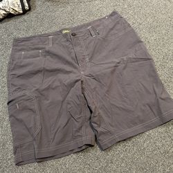 Cabela's Hiking Shorts Mens 40x40 Cargo Pockets Active Nylon Gray UPF 30 