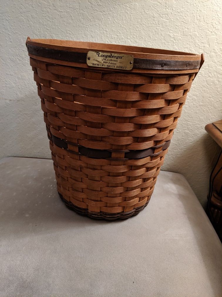 Vintage 1988 Longaberger basket