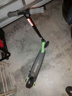 Used Electric RazOr Scooter