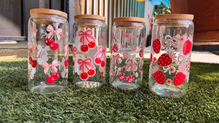 Glass Tumblrs with Glass straw