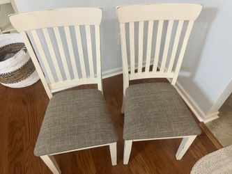 Dining Room Chairs (x2)