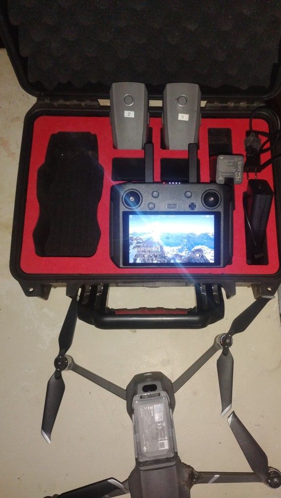 Mavric Pro 2 ." Controller Not Included". Comes With 3 Batterys,Fast Charging Station,Box USB, Drone