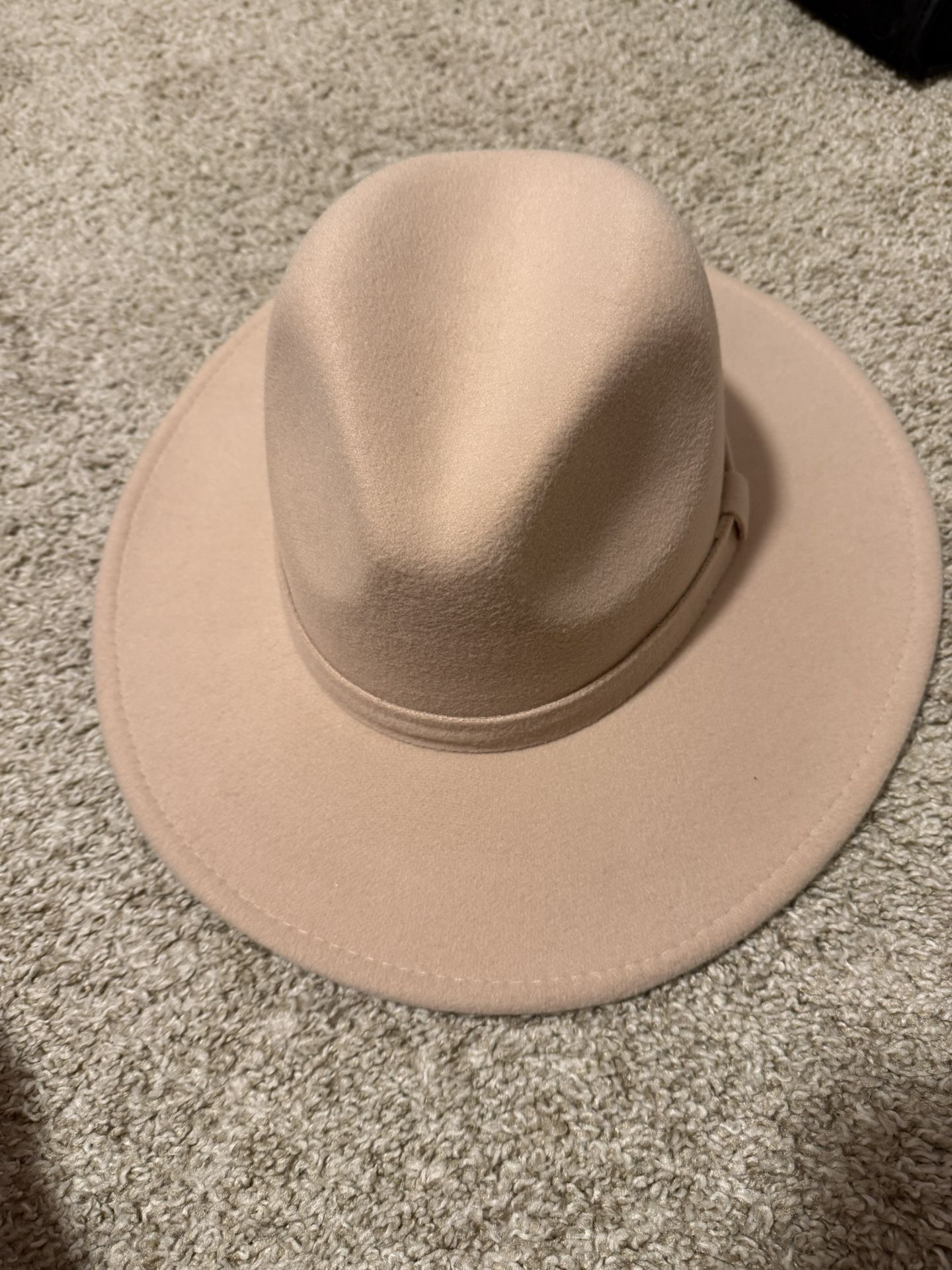 Hat Beige Pink Cream Nude
